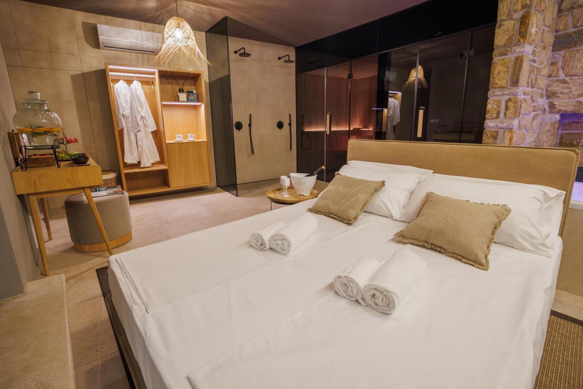 Vila Robida & Spa Črni Kal Kültér fotó