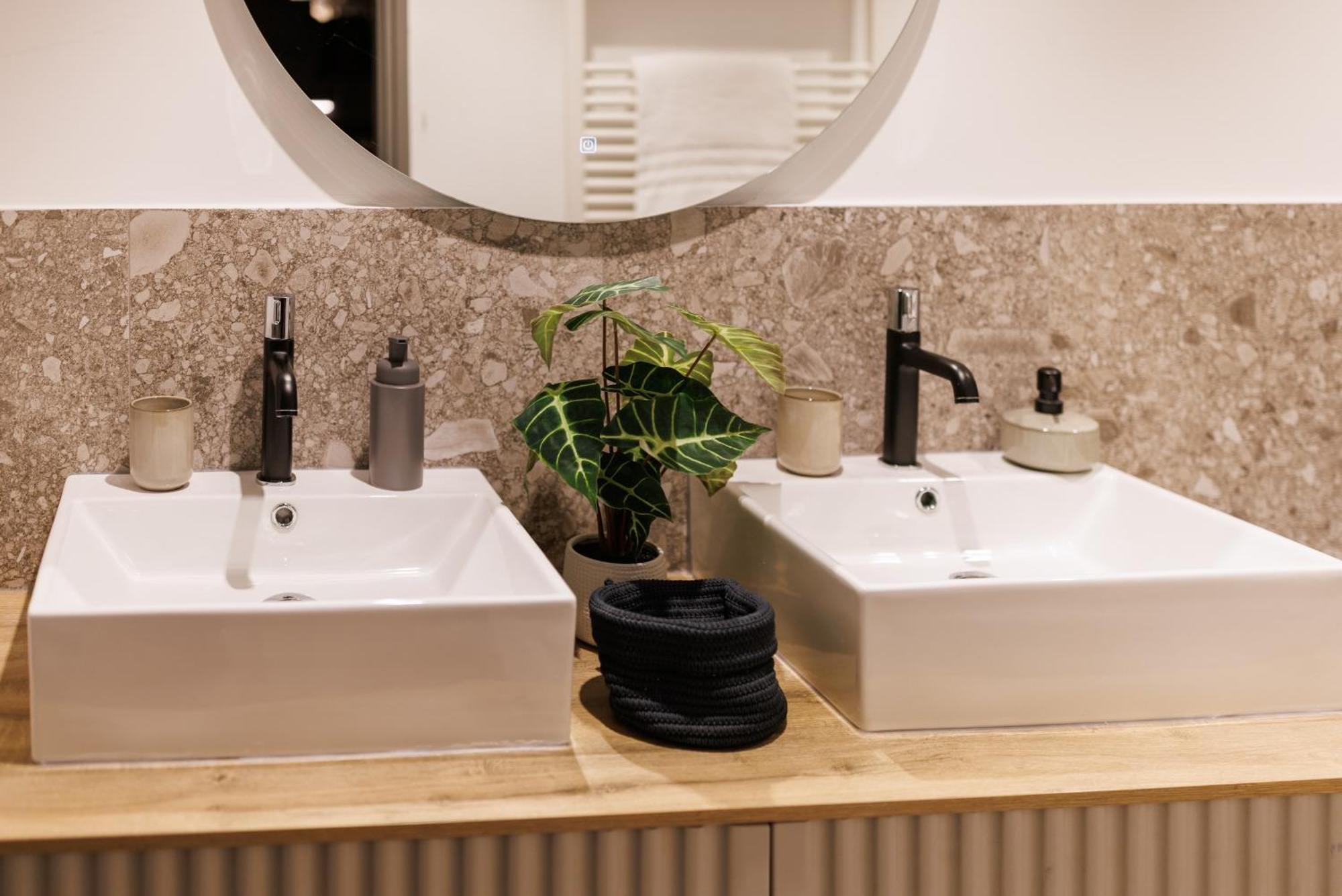Vila Robida & Spa Črni Kal Szoba fotó